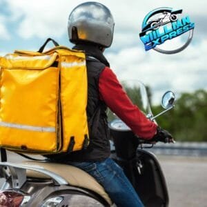 Motoboy na Vila Buarque, São Paulo